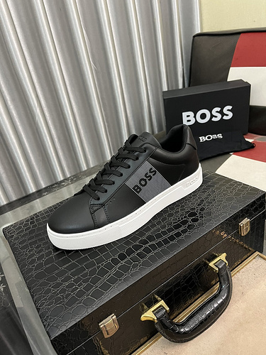 Scarpa uomo BOSS codice 1yu1yu28B4poo Taglia 3844