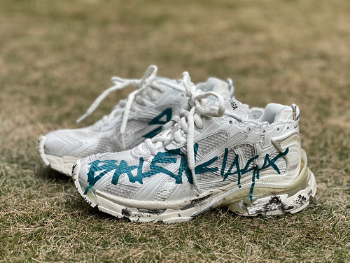 Balenciaga Runner Graffiti scarpe basse sportive e per il tempo libero stringate in rete con lettere