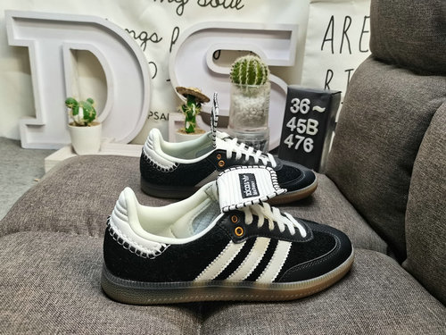 476DAdidas SAMBA OGs classici Originali degli ultimi 7 anni sono realizzati in pelle scamosciata ori