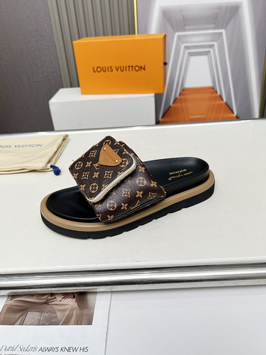 LV Código femenino 0216B40 Talla femenina 3541