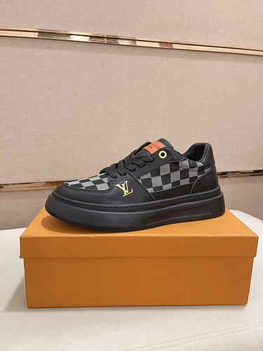 LV Código Hombre 0217B Talla 3844