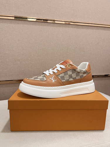 LV Código Hombre 0217B Talla 3844