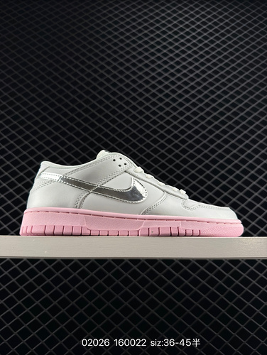 [Authentic] Nike Dunk Low sneakers are retro board shoes that allow you to take big steps and showca