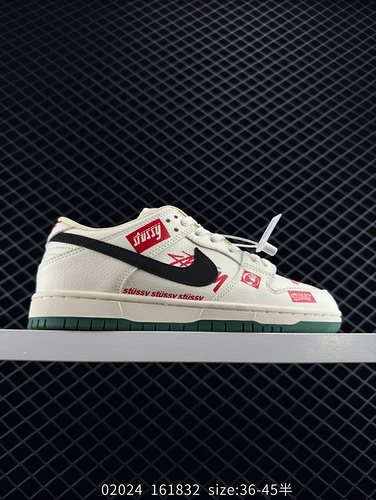 The Nike SB Zoom Dunk Low board shoe series is a classic and versatile casual sports board shoe. The