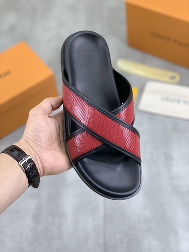 LV * Men's Code: 0327A90 Size: 39-44