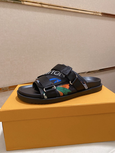 LV * Men's Code: 0321B40 Size: 38-44 (45 customized)
