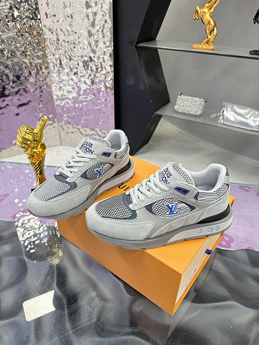 LV * Men's Code: 0323D20 Size: Men 39-45 (45 customized)