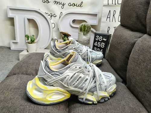 304DAdidas XLG Runner Deluxe JR9631 # Original last and paper version development version # Made of 