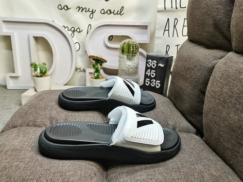 535D Adidas men's and women's slippers new beach shoes Velcro swimming sports casual shoes