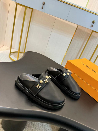 LV * Couple Style Code: 0323B Size: 35-44