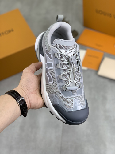 LV * Men's Code: 0328D20 Size: 39-44 (38 45 customized)