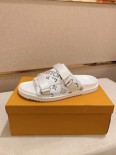 LV * Men's Code: 0321B40 Size: 38-44 (45 customized)
