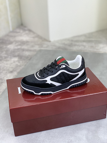 Gucci * Couple Style Code: 0314C20 Size: Female 35-40, Male 39-45