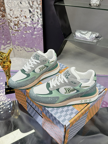 LV * Men's Code: 0323D20 Size: Men 39-45 (45 customized)