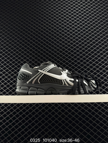 200 Nike Zoom Vomero 5 Marathon Retro Run 5th Generation Casual Sports Running Shoes are made of env