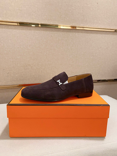 Hermes * Men's Edition Code: 0320C40 Size: 38-44 (45 Customized)