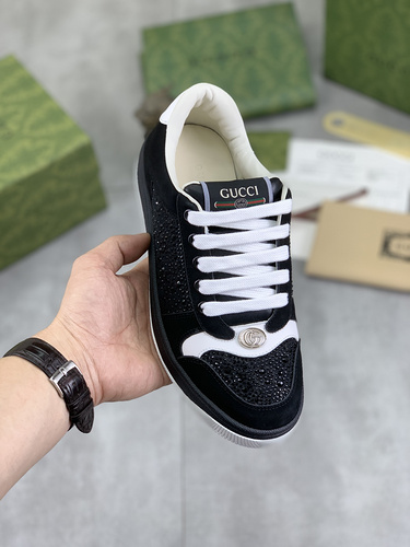 Gucci Couple Style Code: 0328C20 Size: Women's 35-40, Men's 38-45