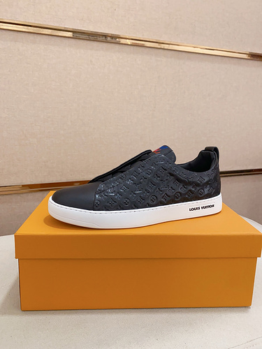 LV * Men's Code: 0320B60 Size: 38-44