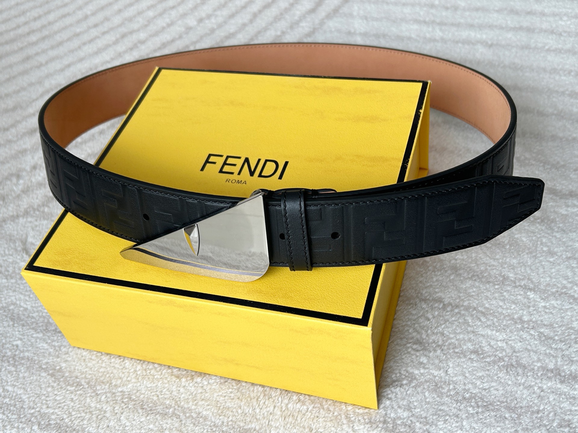 UUS8801350 (13).jpg