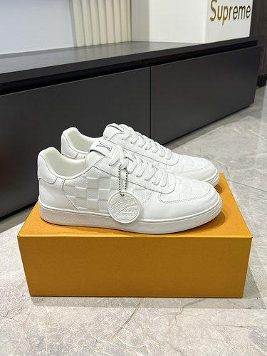 LV * Men's Code: 0318B Size: 38-44 (45 customized).