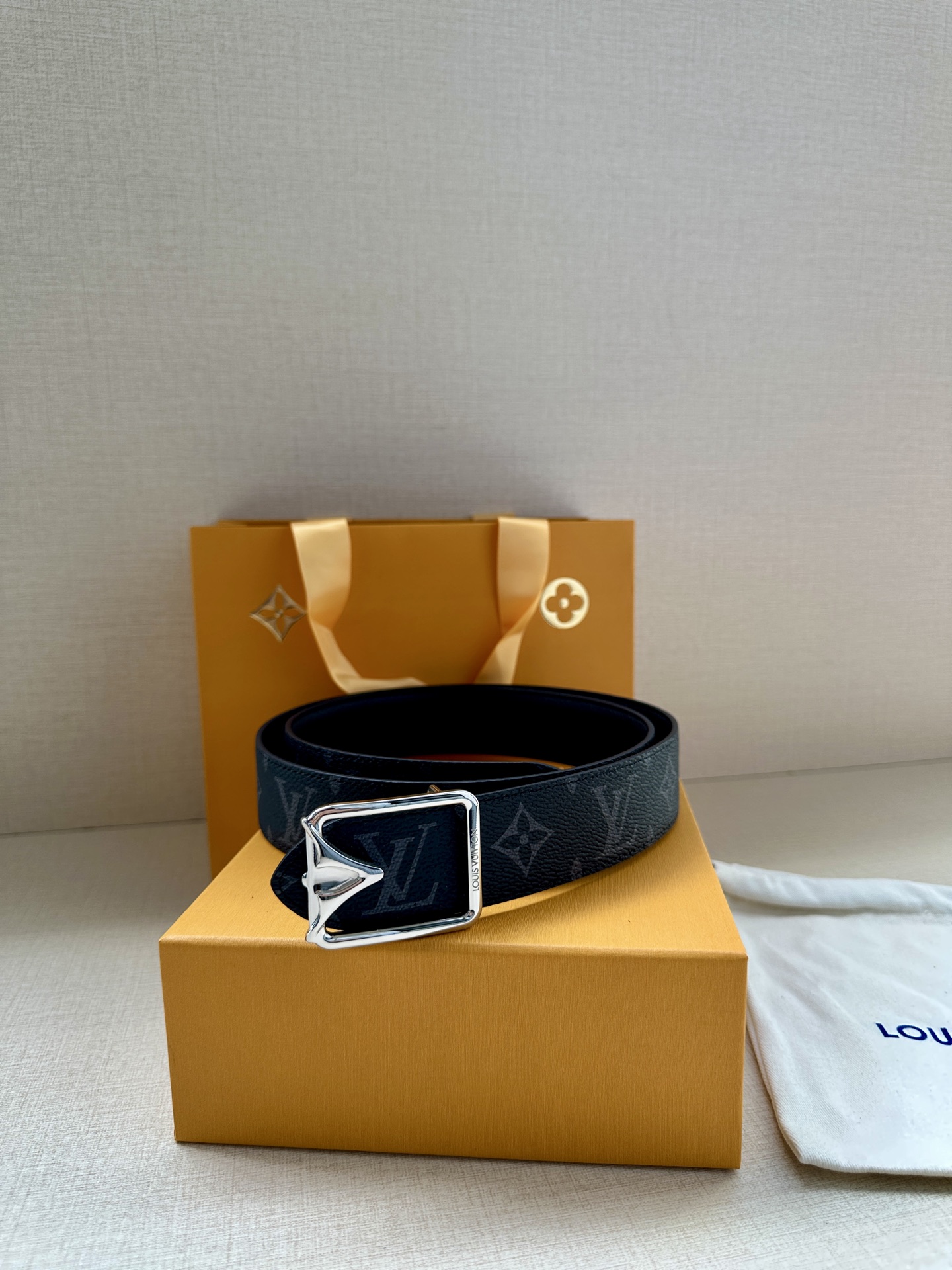 UUS8801250 (10).jpg