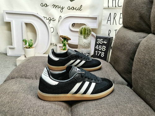 178DAdidas SAMBA OG JQ5141's classic Originals in recent years are made of genuine suede leather, fe