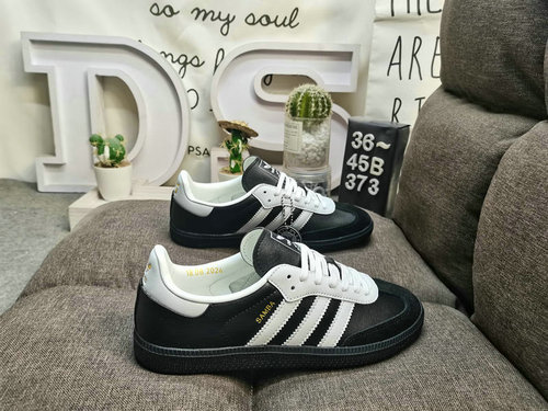 373DAdidas SAMBA OG JP5282's classic Originals in recent years are made of genuine suede leather, fe