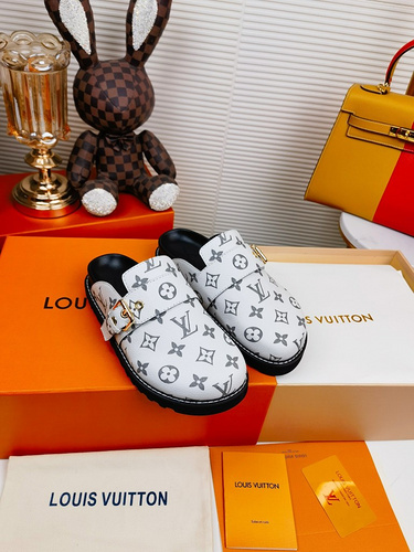 LV * Couple Style Code: 0323B Size: 35-46