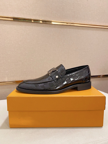 LV * Men's Code: 0321C00 Size: 38-44. (Customizable 45)