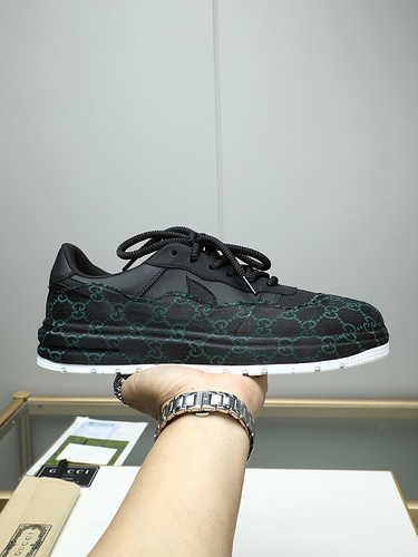 Gucci * Men's Edition Code: 0326C40 Size: 38-44
