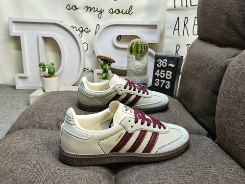373DAdidas SAMBA OG JP1987: The classic Originals in recent years are made of original suede leather