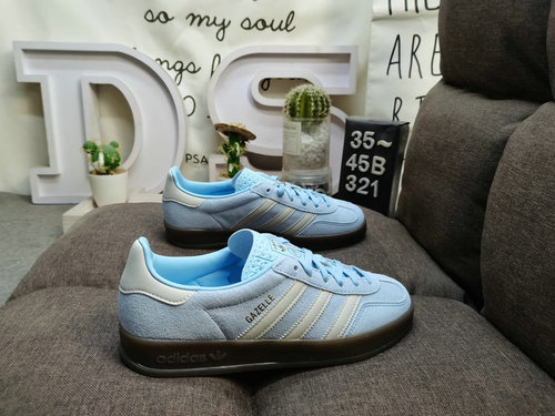 321D Adidas Gazelle Indoor JI2717 casual, durable, lightweight, low top board shoes. This Adidas spo