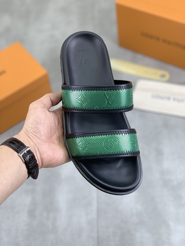 LV * Men's Code: 0327A90 Size: 39-44