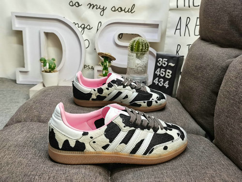 434DADidas SAMBA OG JR6's classic Originals in recent years are made of original suede leather, with