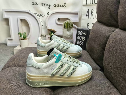 1D ✅ Adidas Originals Gazelle INdoor JR8373 Three Leaf Clover Casual Anti Slip Wear Resistant Low To