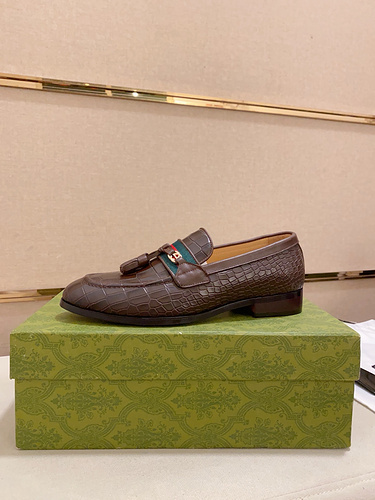 Gucci * Men's Edition Code: 0320C40 Size: 39-44 (38 45 Customized)