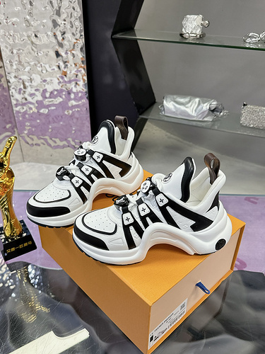 LV * Female Code: 0323D00 Size: Female 35-41 (40.41 customized, non refundable)