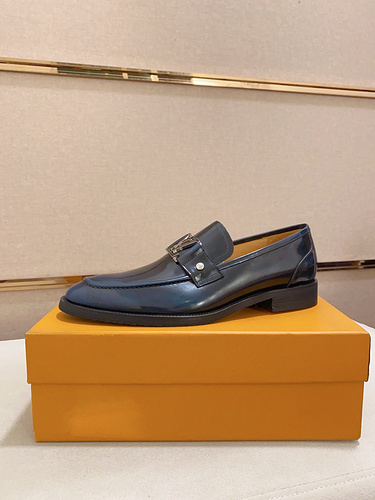LV * Men's Code: 0321C00 Size: 38-44. (Customizable 45)