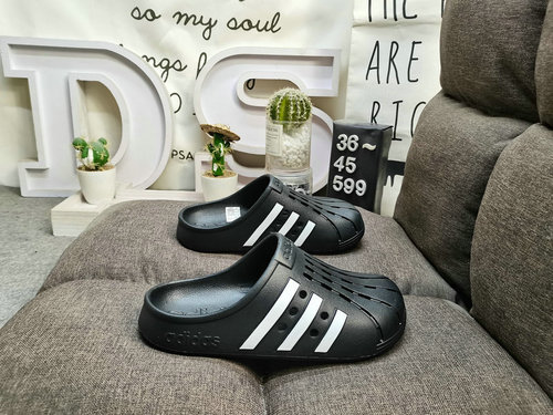 599D Adidas Adidas Adidas Slide Men's and Women's Baotou Cool Slippers Coconut Wind Beach Water wadi