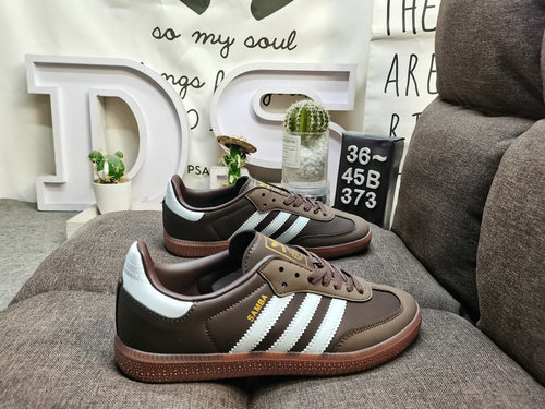 373DAdidas SAMBA OW IE6522: The classic Originals in recent years are made of genuine suede leather,