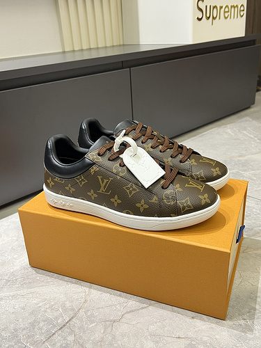 LV * Men's Code: 0318B Size: 38-44 (45 customized).