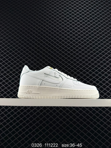 Nike Air Force 1 Low Air Force One low top versatile casual sports board shoes. The soft and elastic