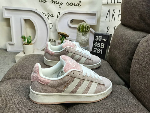 281DAdidas Campus 00s JR42 incorporates elements of Tokyo hip-hop culture, creating the Tokyo Energy