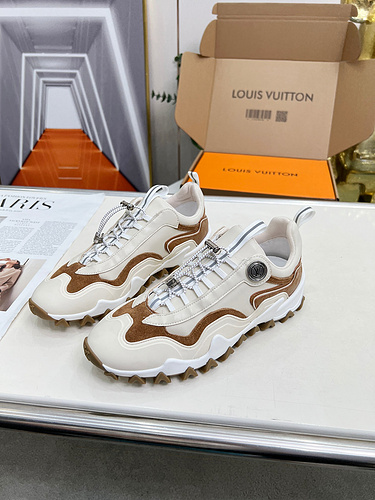 LV * Couple Style Code: 0323D00 Size: Female Size 35-42, Male Size: 38-46 (38, 39, 45, 46 customized