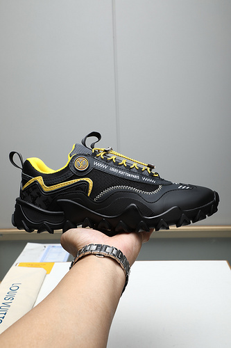 LV * Men's Code: 0326C00 Size: 40-44 (45,46 customized)