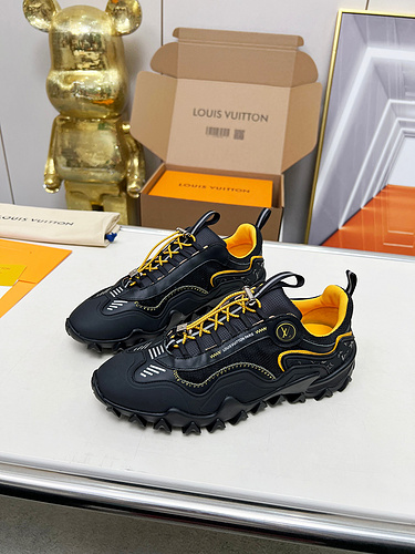 LV * Couple Style Code: 0323D00 Size: Female Size 35-42, Male Size: 38-46 (38, 39, 45, 46 customized