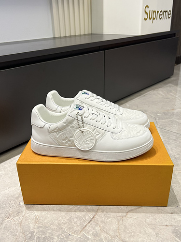LV * Men's Code: 0318B Size: 38-44 (45 customized).