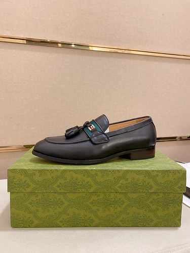 Gucci * Men's Edition Code: 0320C40 Size: 39-44 (38 45 Customized)