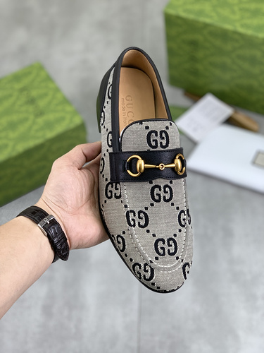 Gucci * Men's Edition Code: 0327C20 Size: 38-44