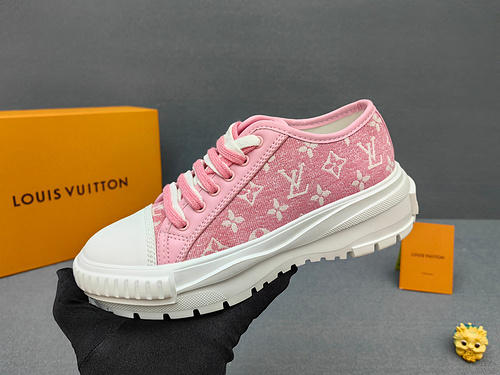 LV * Couple Style Code: 0323C50 Size: 35-45 (Female 34, Male 41, Order 46)